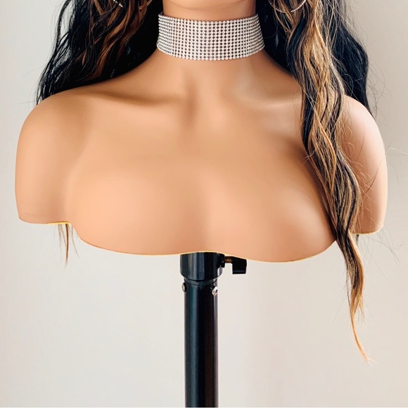 Simply Sexy is This “Put On & Go” Black/Auburn Synthetic Wig with Bangs💋 - Picture 7 of 11